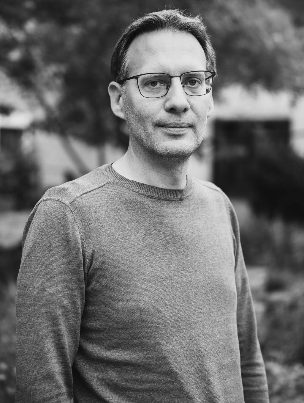 250926_Lovis_Pangratz_Mitarbeiterportraits_PuK_5899-SW